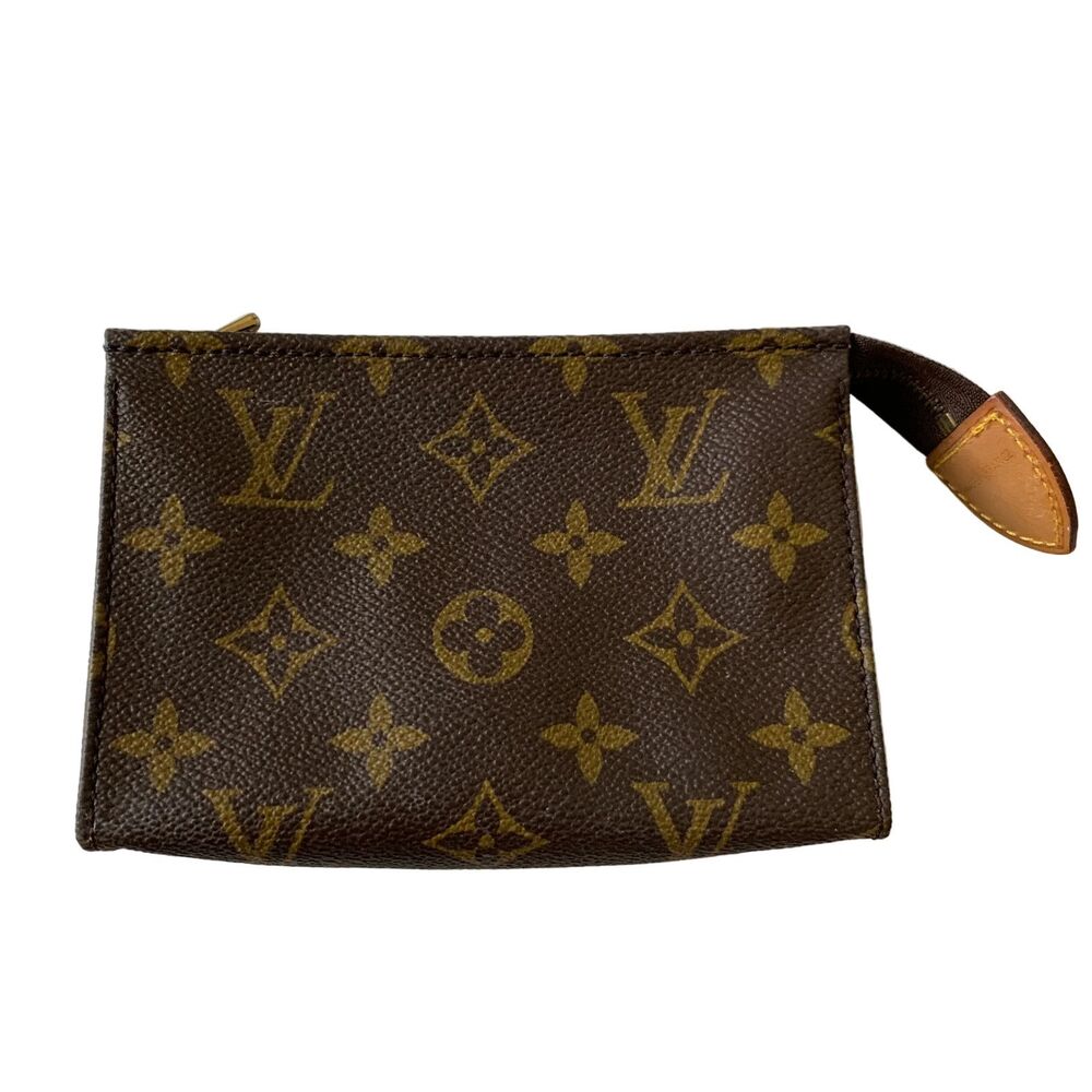 Louis Vuitton monogram toiletry pouch 15 TH0921 authentic with COA - Picture 1 of 7